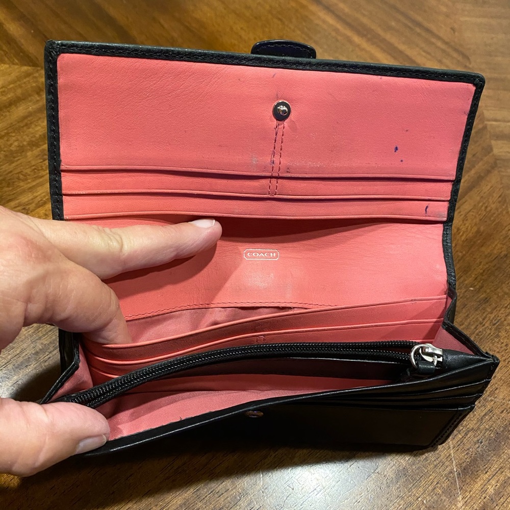 Coach Wallet - Picture 6 of 8